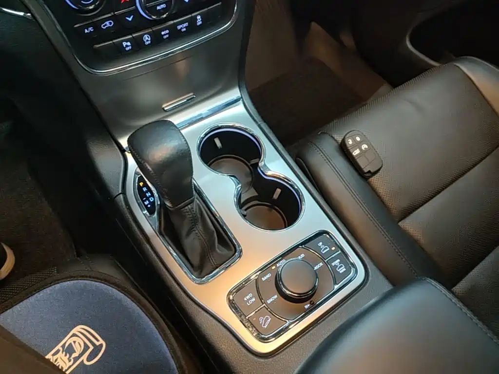 Jeep Grand Cherokee (Import) — фото 14