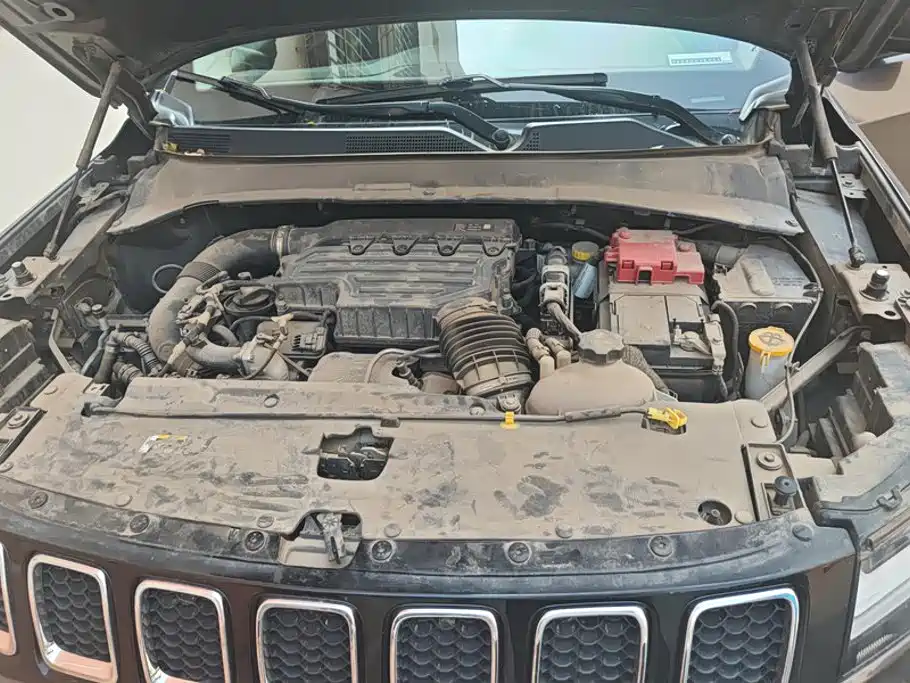 Jeep Compass — фото 10