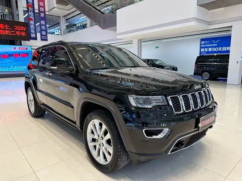 Jeep Grand Cherokee (Import) — фото 3