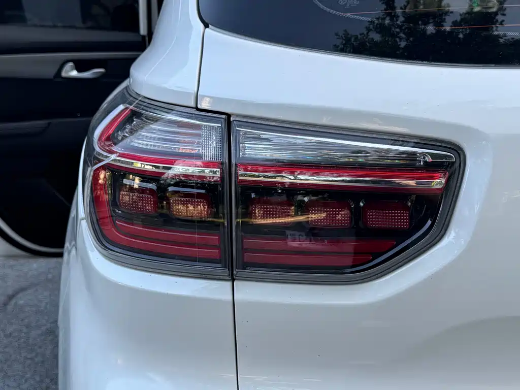 Kia Sportage — фото 24
