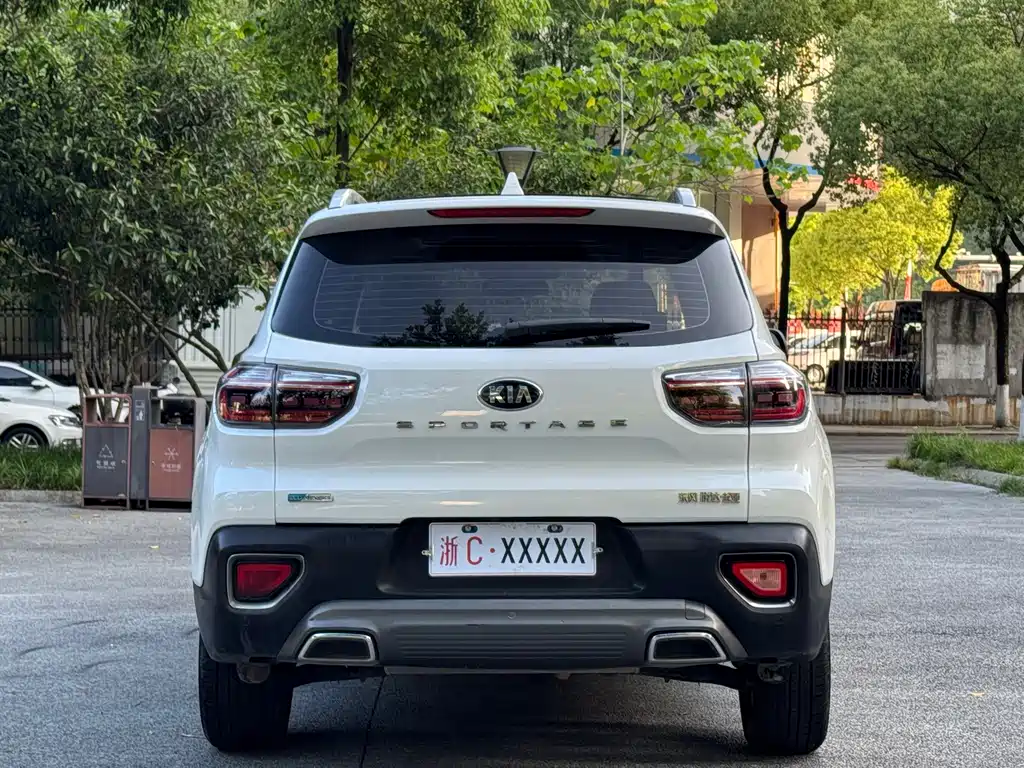 Kia Sportage — фото 6