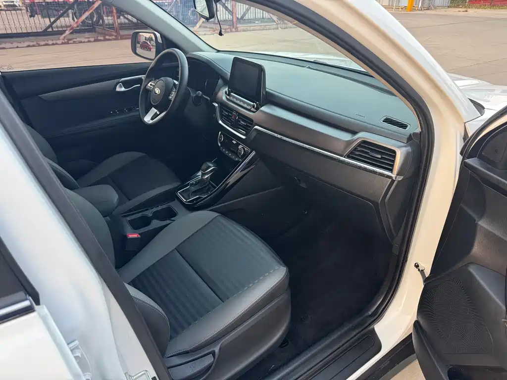 Kia Sportage — фото 4