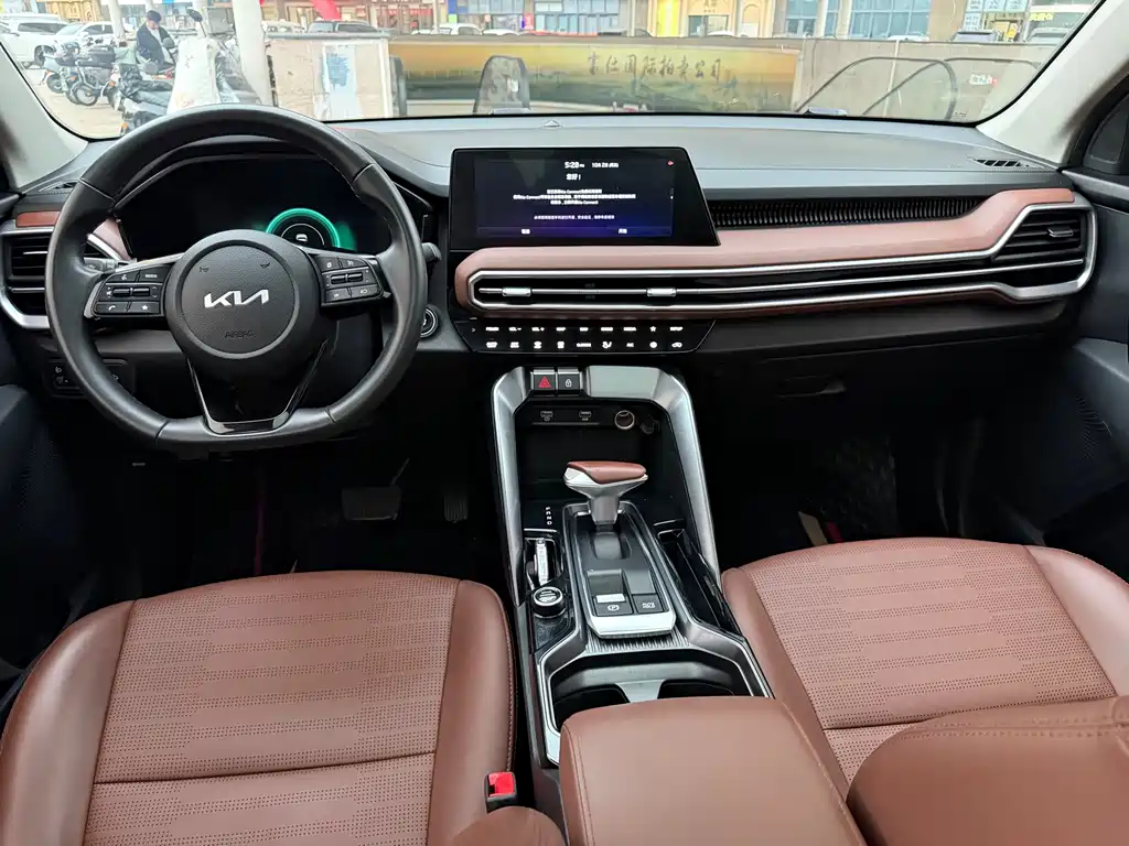 Kia Sportage — фото 10