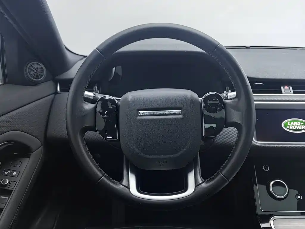 Land Rover Evoque — фото 11