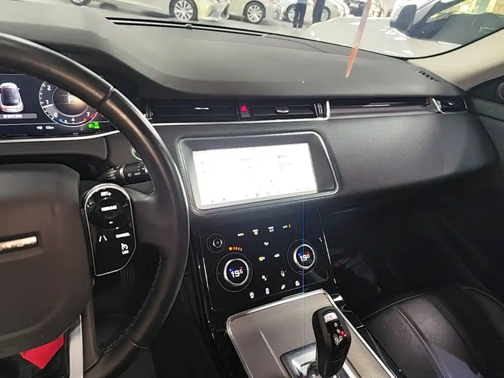 Land Rover Evoque — фото 10