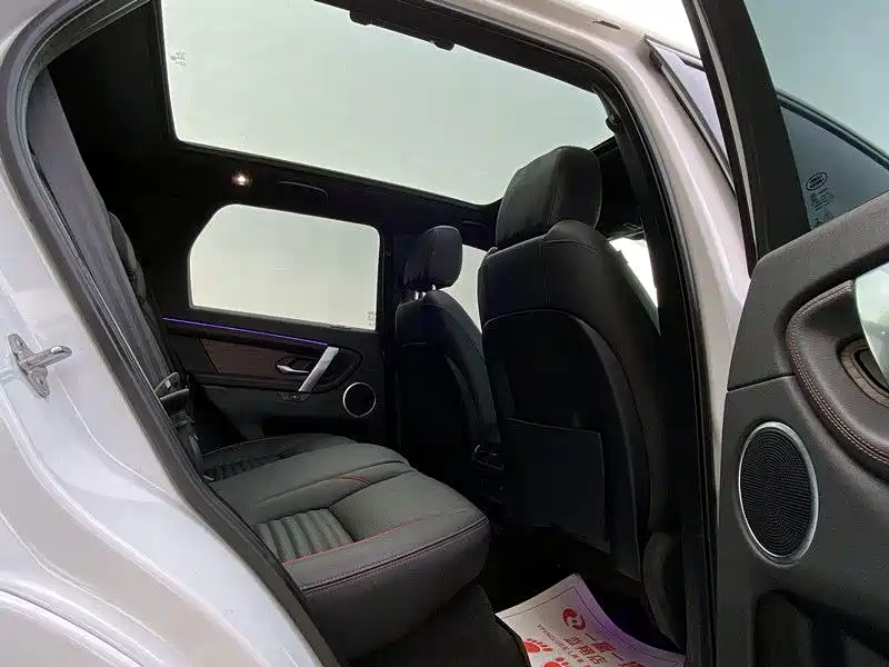 Land Rover Discovery Sport — фото 13