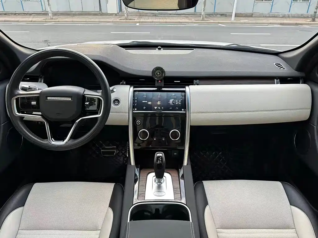 Land Rover Discovery Sport — фото 9