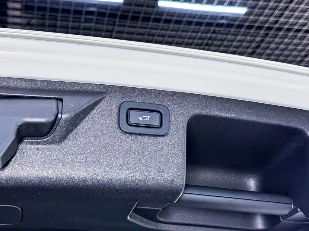 Land Rover Discovery Sport — фото 14