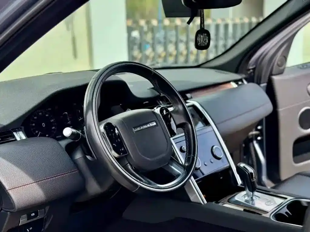 Land Rover Discovery Sport — фото 9