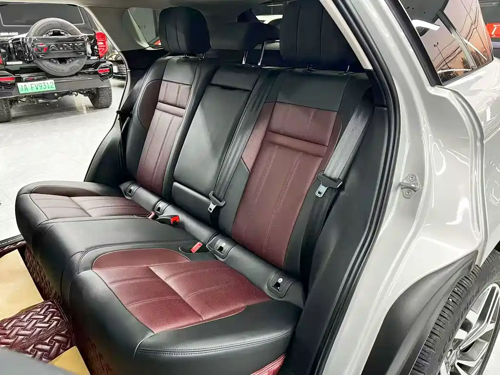Land Rover Evoque — фото 15
