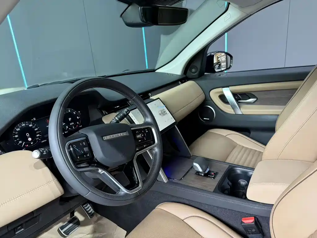 Land Rover Discovery Sport — фото 11