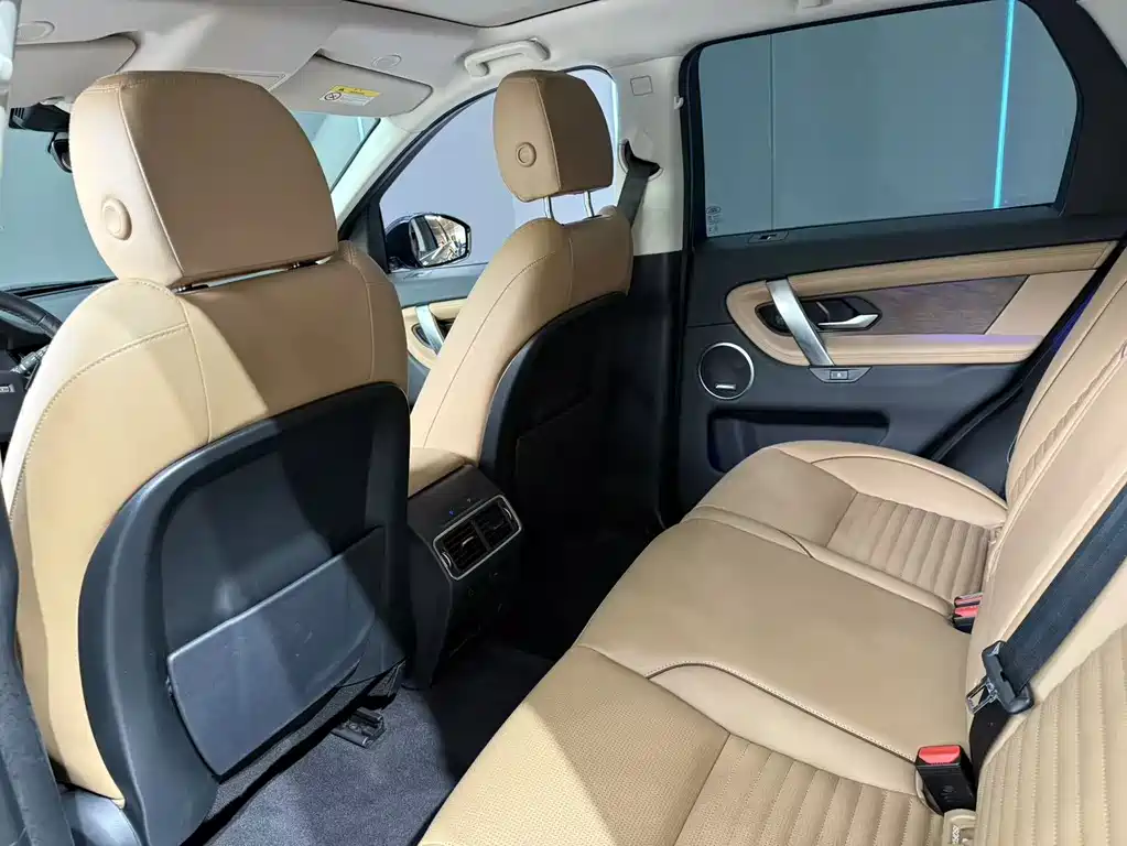 Land Rover Discovery Sport — фото 10