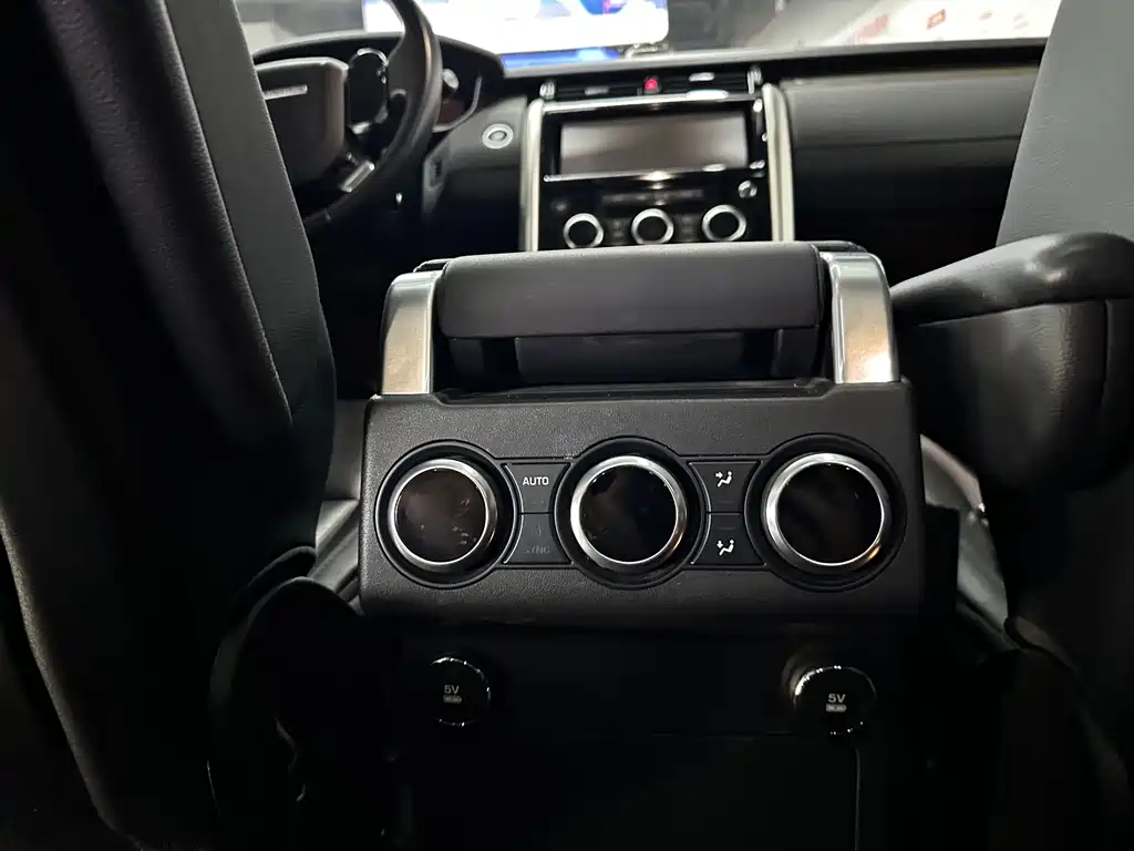 Land Rover Discovery — фото 10