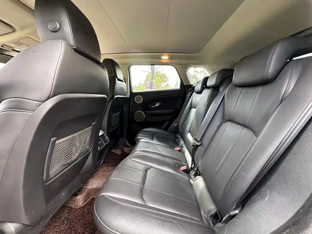 Land Rover Evoque — фото 5