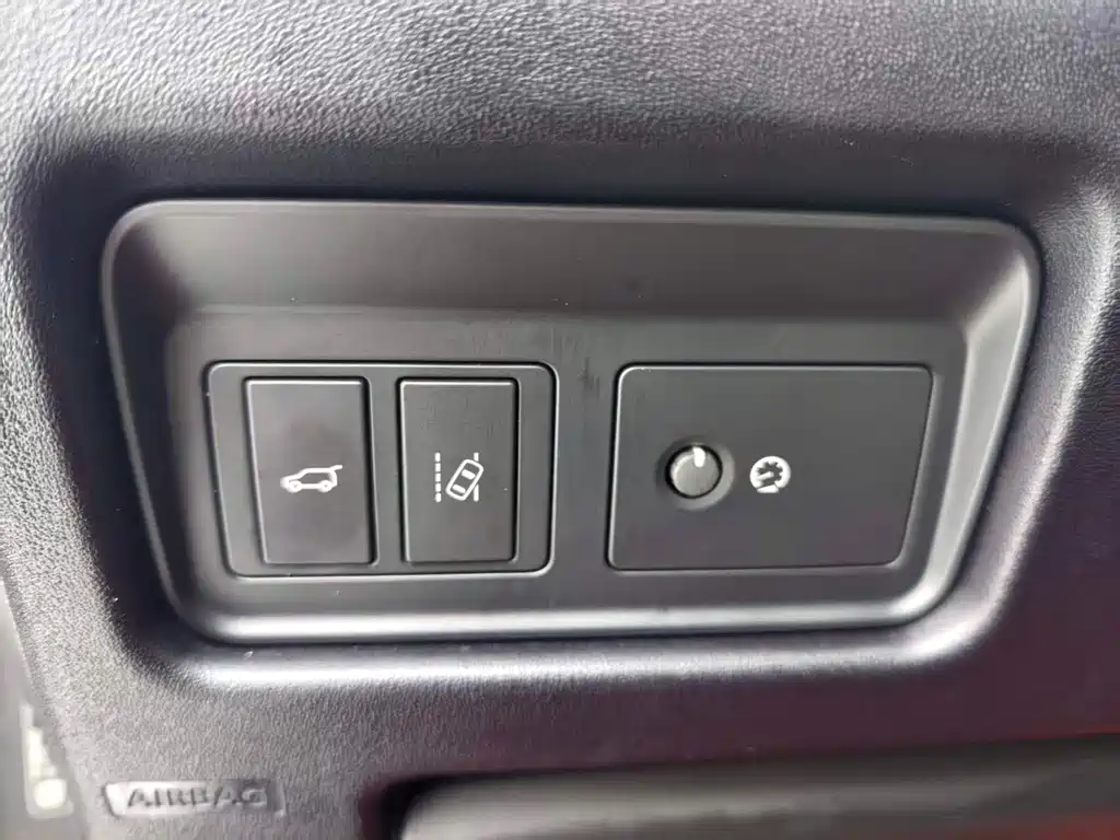 Land Rover Discovery Sport — фото 14