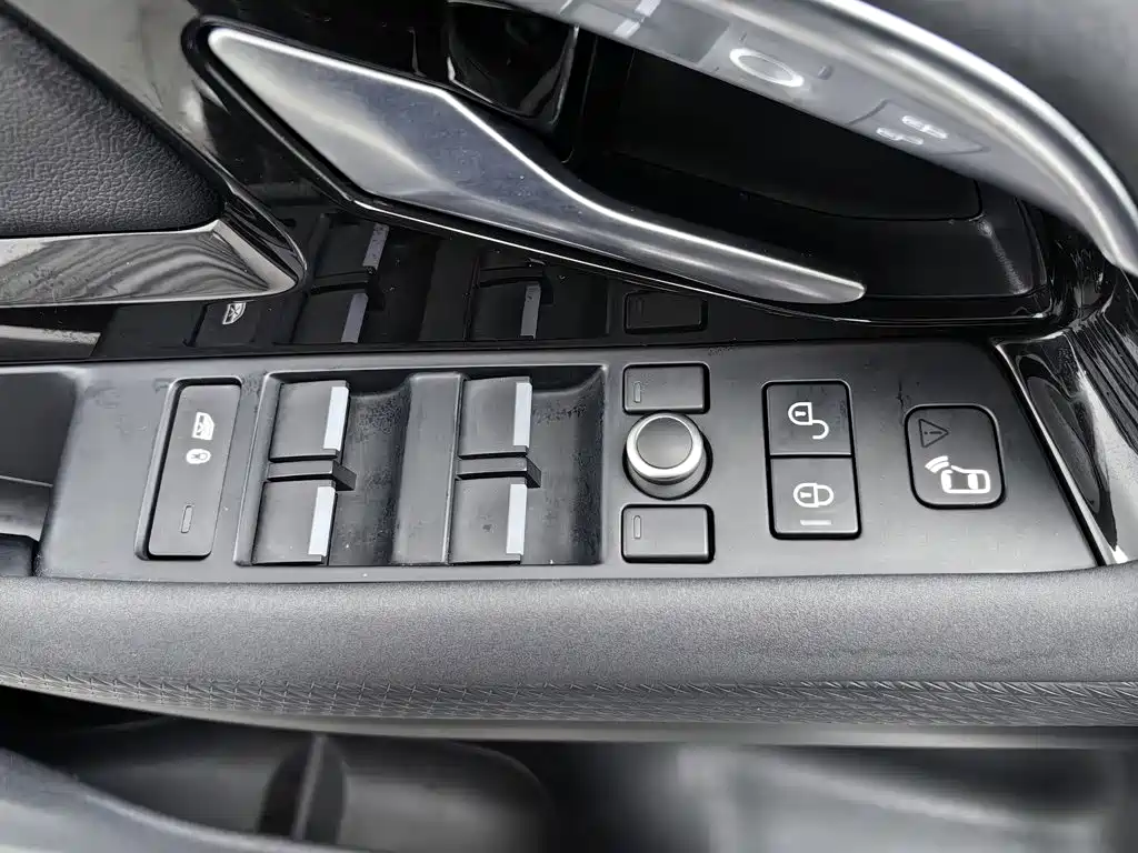 Land Rover Evoque — фото 9