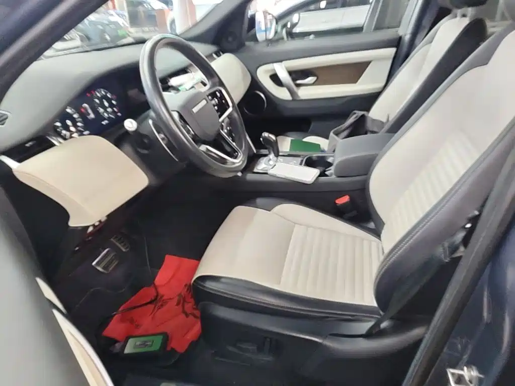 Land Rover Discovery Sport — фото 15