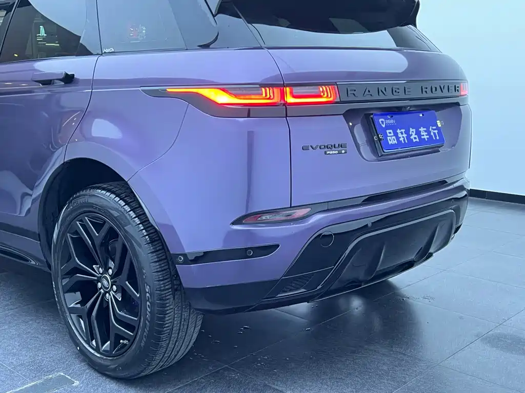 Land Rover Evoque — фото 31
