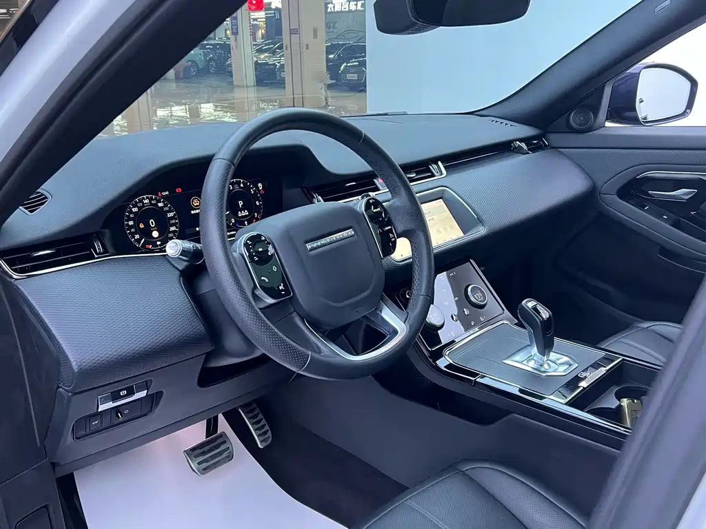 Land Rover Evoque — фото 10
