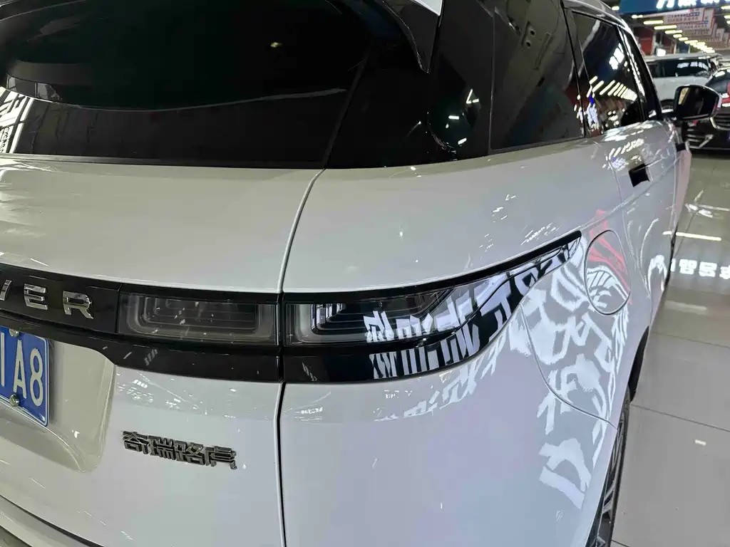 Land Rover Evoque — фото 20