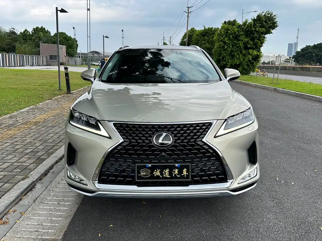 Lexus RX — фото 2