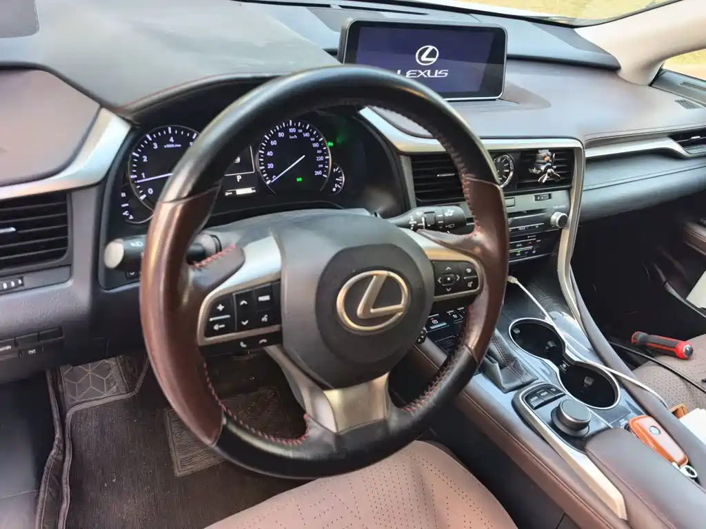 Lexus RX — фото 3