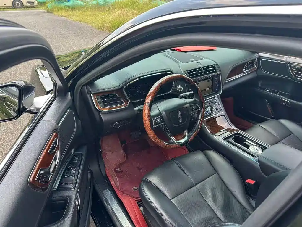 Lincoln Continental — фото 6