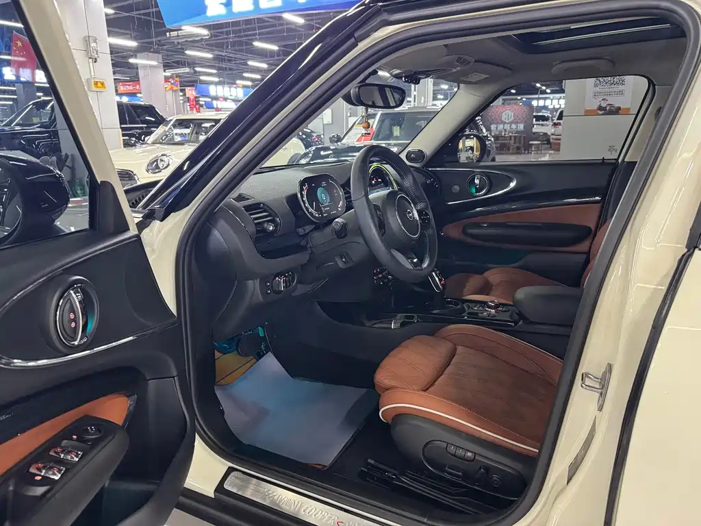 MINI Mini Clubman — фото 7