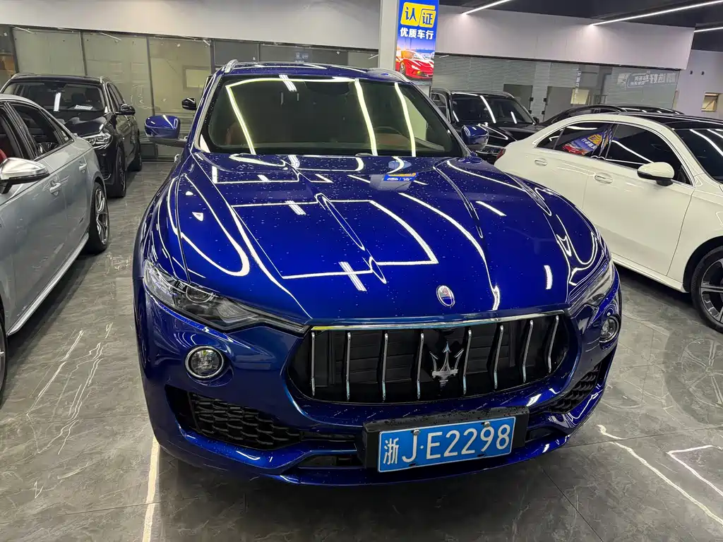 Maserati Levante — фото 2