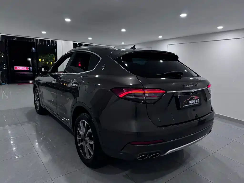 Maserati Levante — фото 3