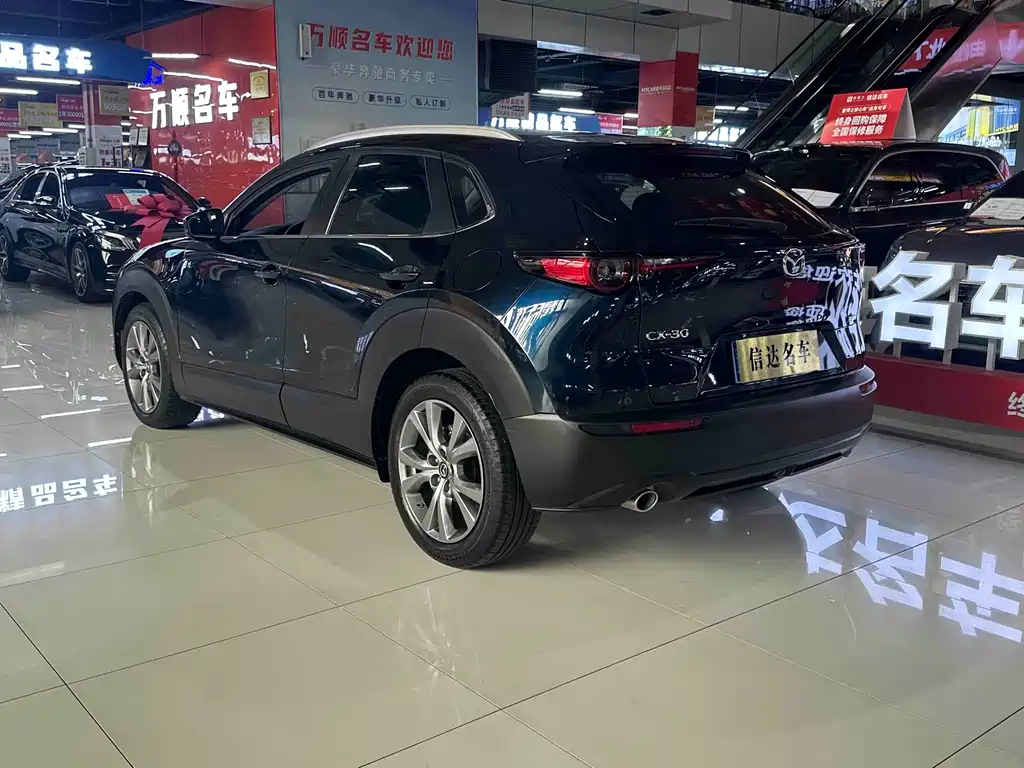 Mazda CX-30 — фото 4