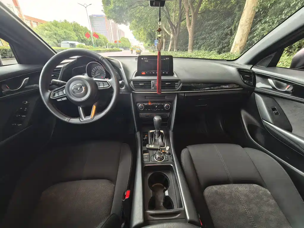Mazda CX-4 — фото 6
