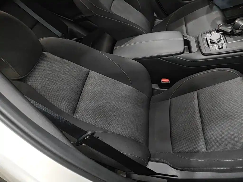 Mazda CX-30 EV — фото 25