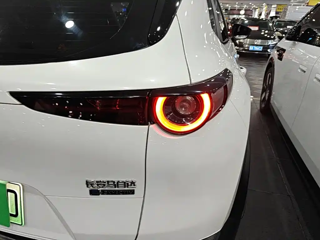 Mazda CX-30 EV — фото 8