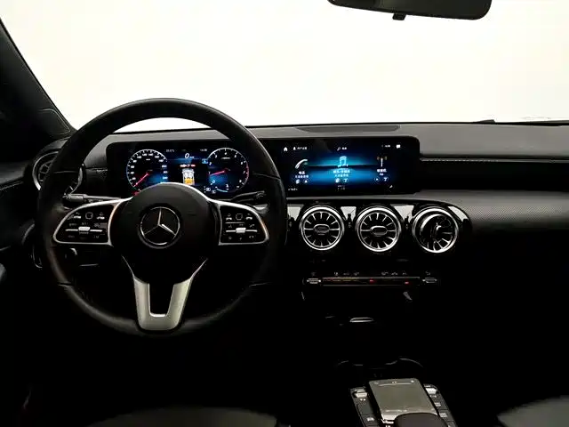 Mercedes-Benz A-Class (Import) — фото 9