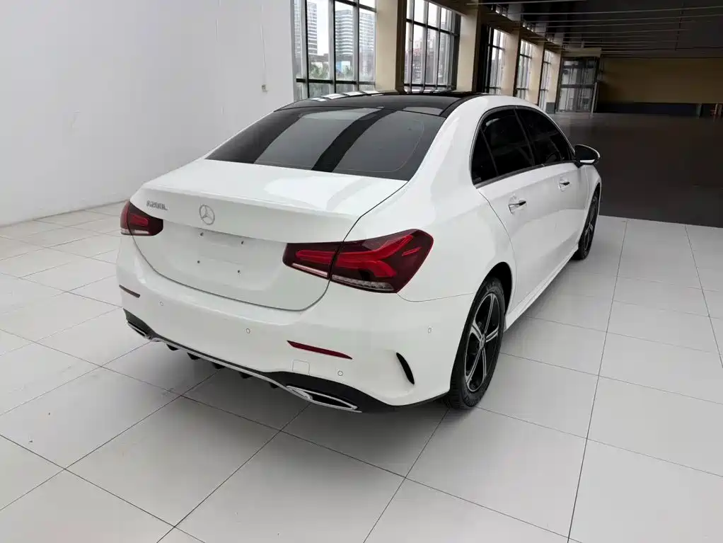 Mercedes-Benz A-Class — фото 9