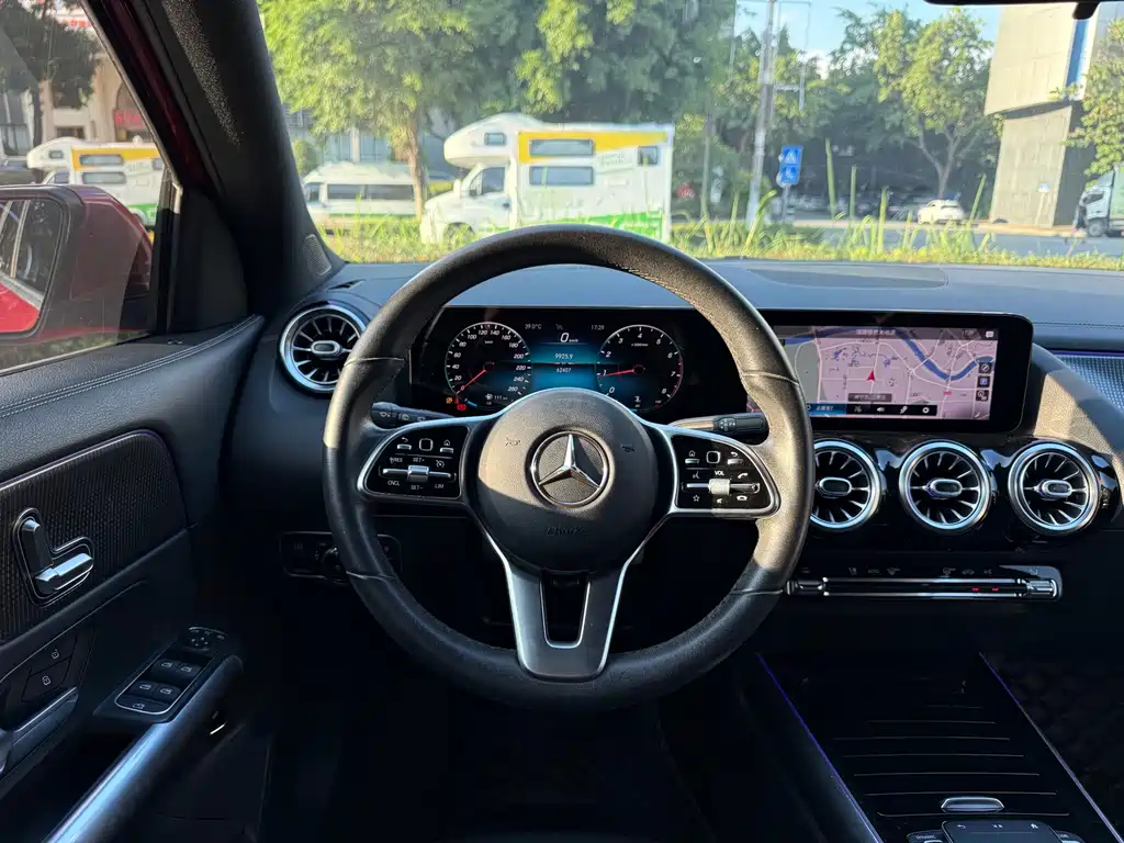 Mercedes-Benz GLA — фото 17