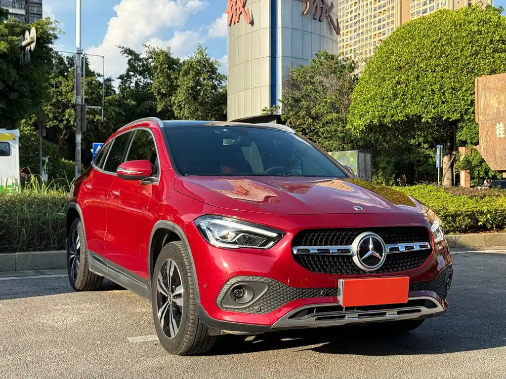 Mercedes-Benz GLA — фото 3