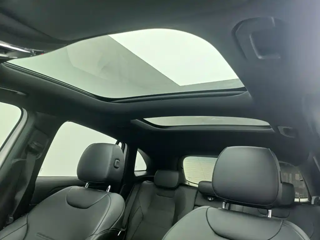 Mercedes-Benz GLA — фото 9