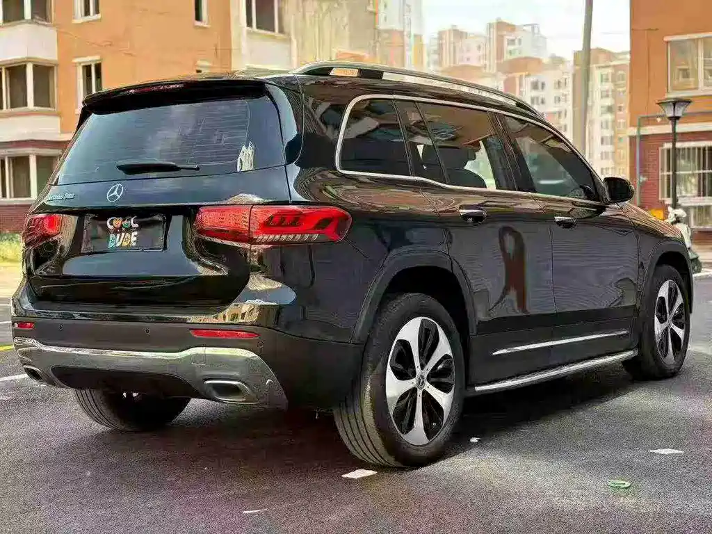 Mercedes-Benz GLB — фото 8