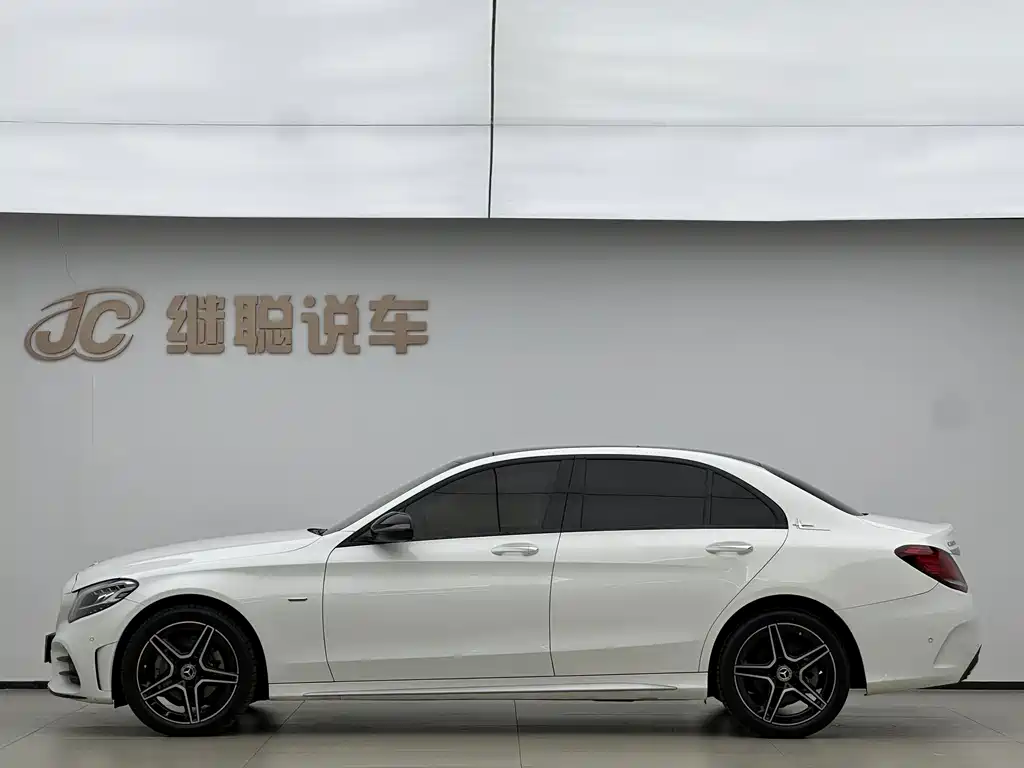Mercedes-Benz C-Class — фото 4