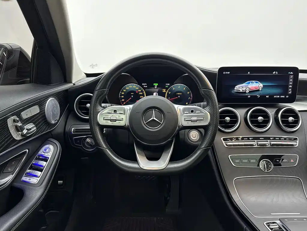 Mercedes-Benz C-Class — фото 8