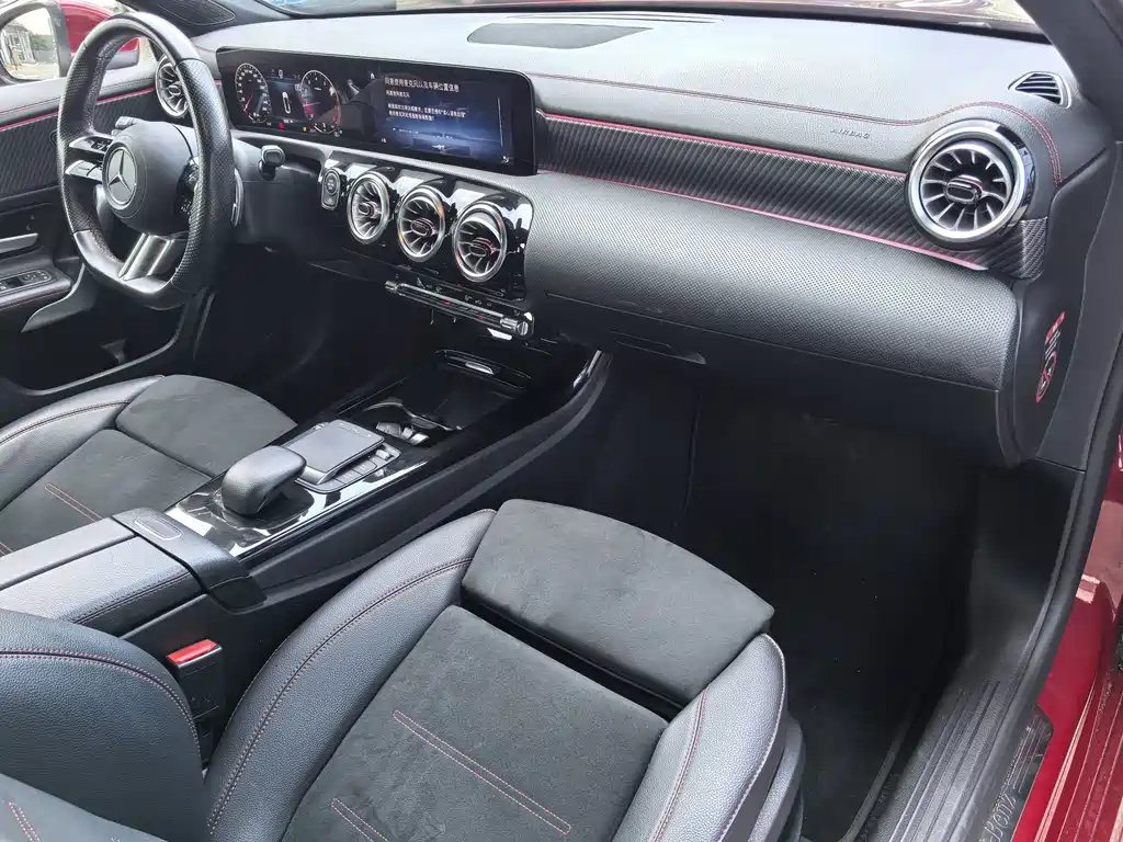 Mercedes-Benz A-Class — фото 11