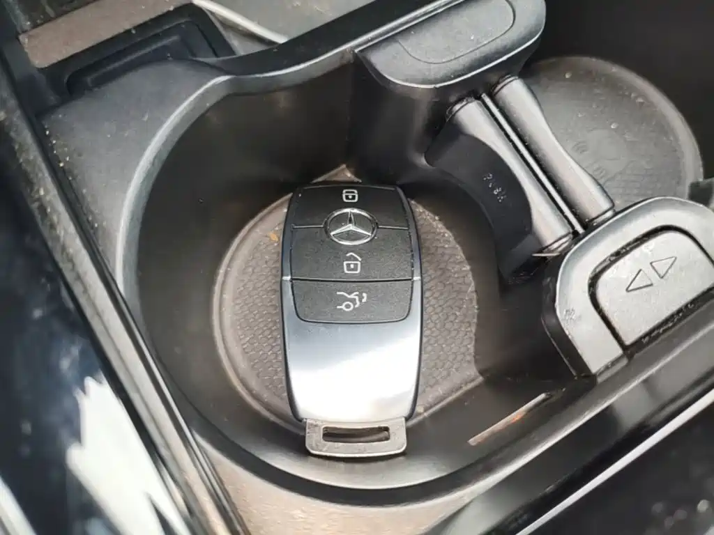 Mercedes-Benz EQB — фото 14