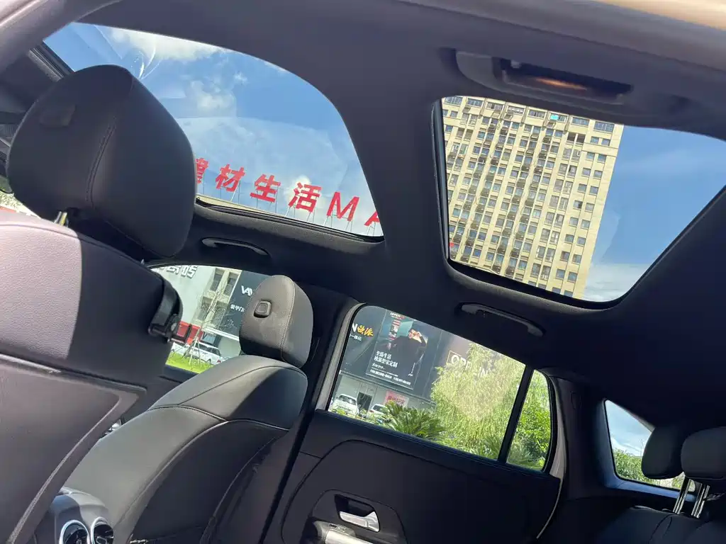 Mercedes-Benz GLA — фото 6