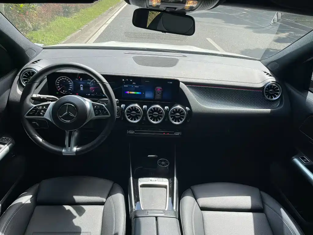 Mercedes-Benz GLA — фото 7