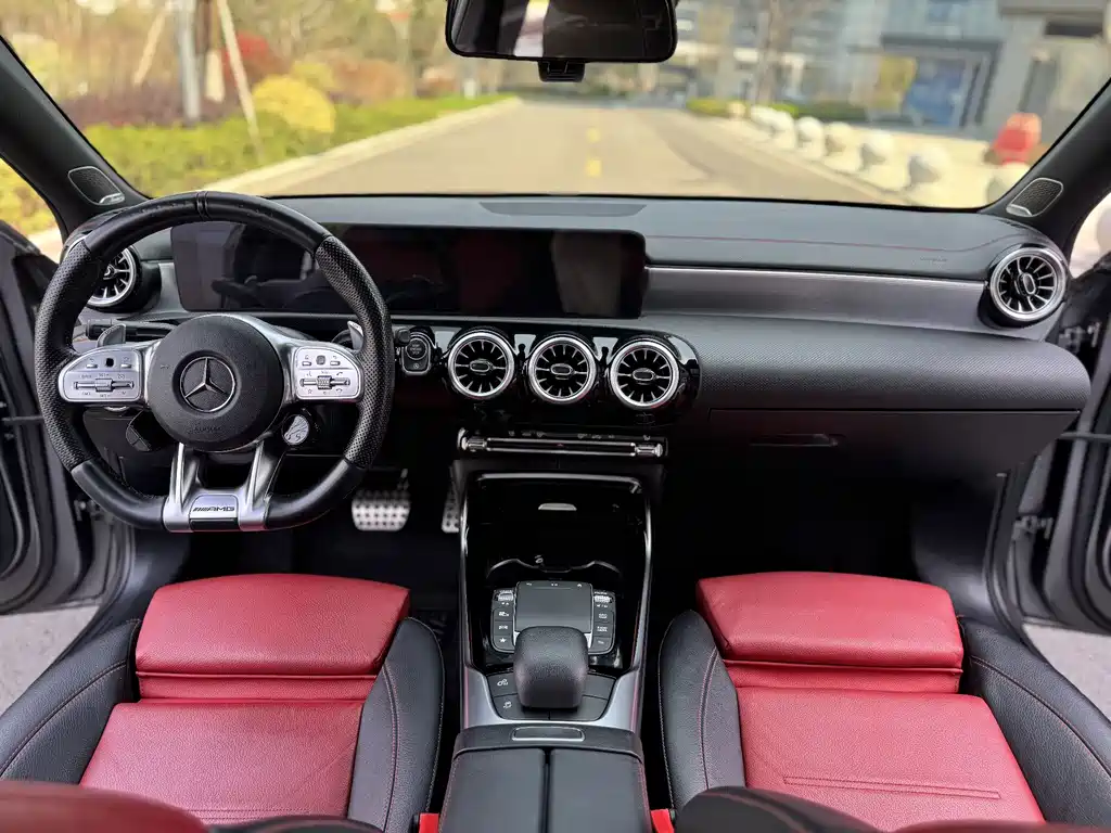 Mercedes-Benz A-Class AMG — фото 7