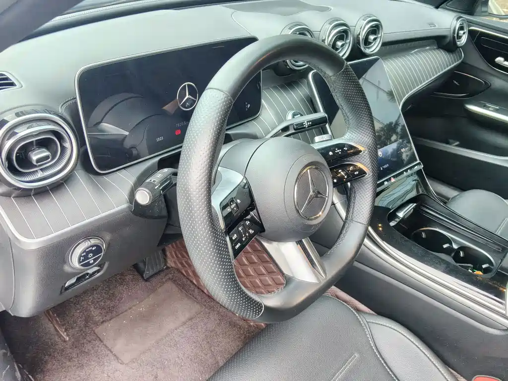 Mercedes-Benz C-Class — фото 10