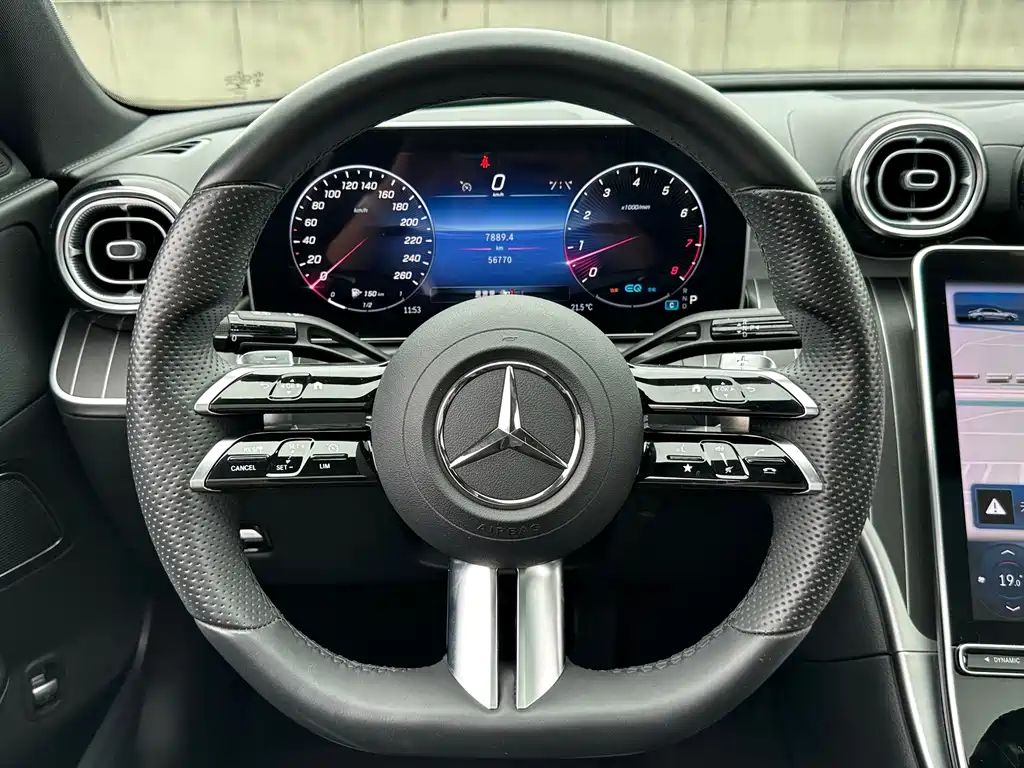 Mercedes-Benz C-Class — фото 15
