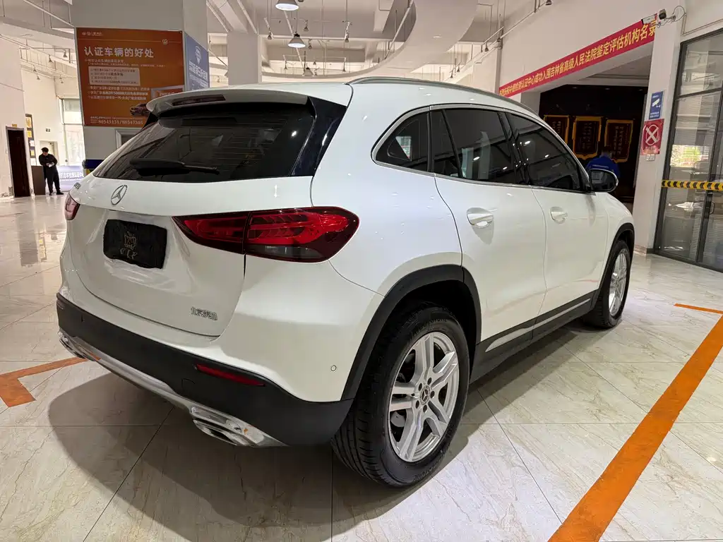 Mercedes-Benz GLA — фото 4